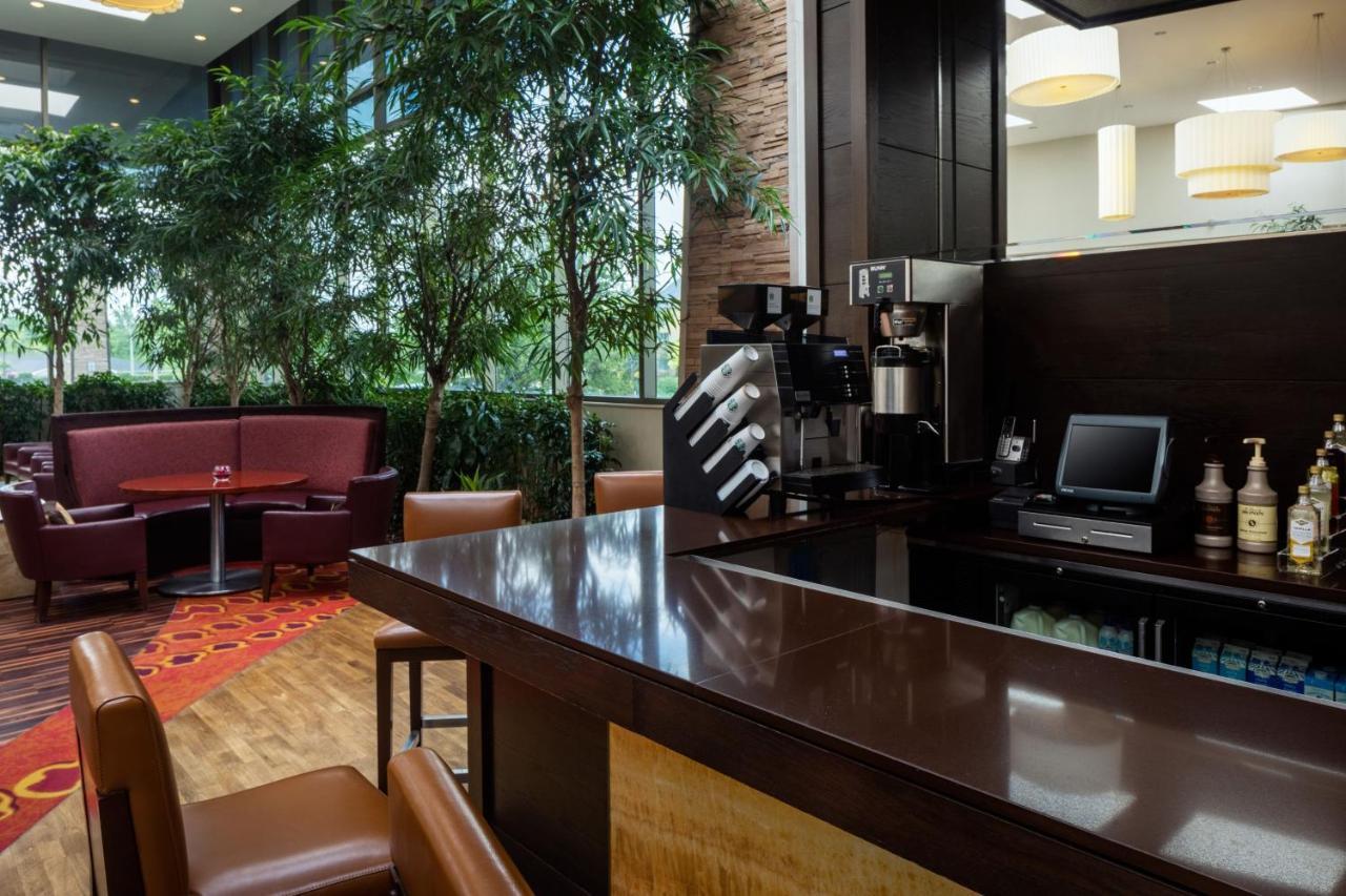 อินเดียนาโพลิส แมริออต อีสต์ Hotel ภายนอก รูปภาพ